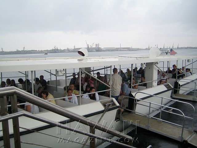 Pearl_Harbor_USS_Arizona_Memorial_boat_tours_closed
