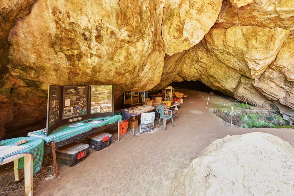 cave