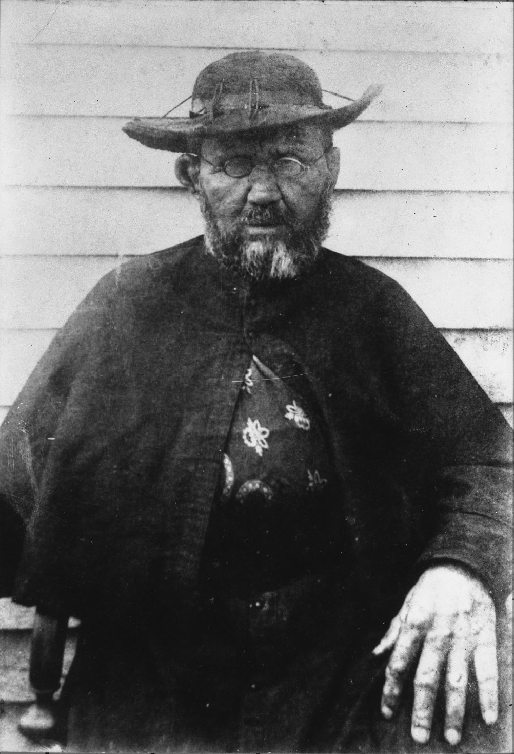 Hawaii_Saint_Damien_relic_schedule_tour_canonization