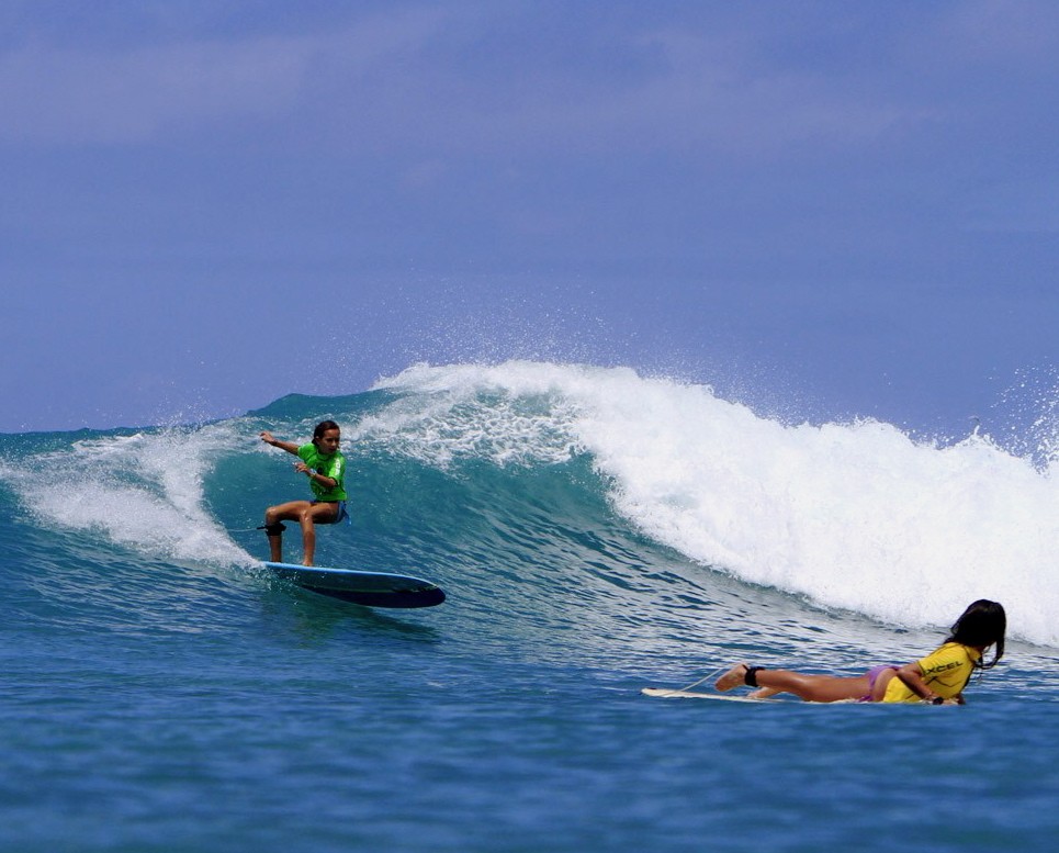 Hawaii_Oahu_Honolulu_Waikiki_surfing_contest_