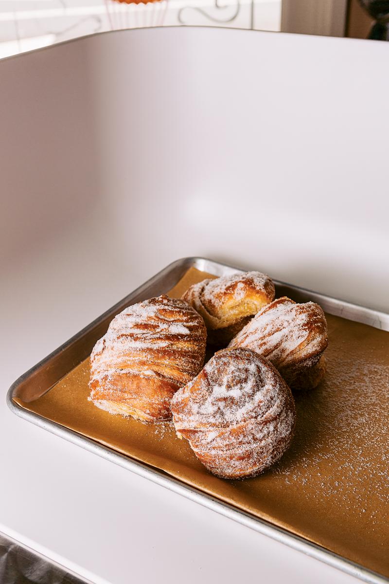 croissada malasada croissants