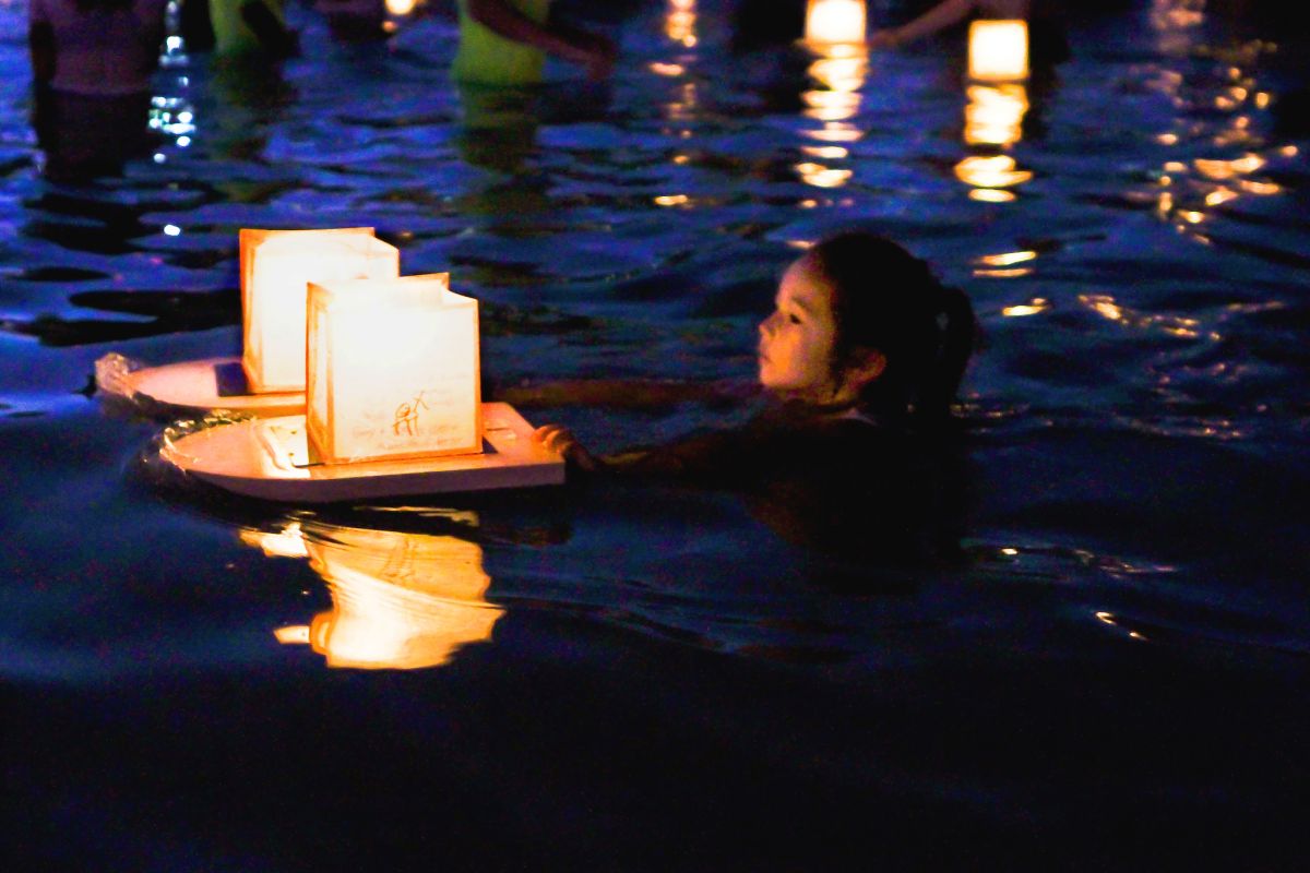 lantern floating hawaii