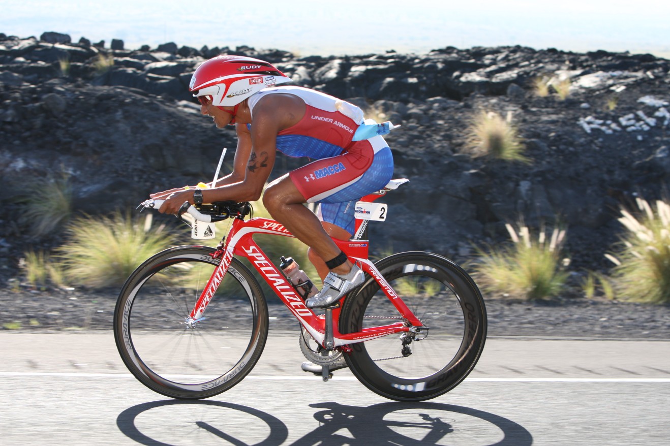 Ironman_Triathlon_Molokai_Hoe_outrigger_canoe_race