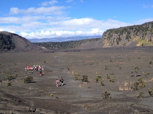 Hawaii_hiking_Volcano_Akaka_Waipio