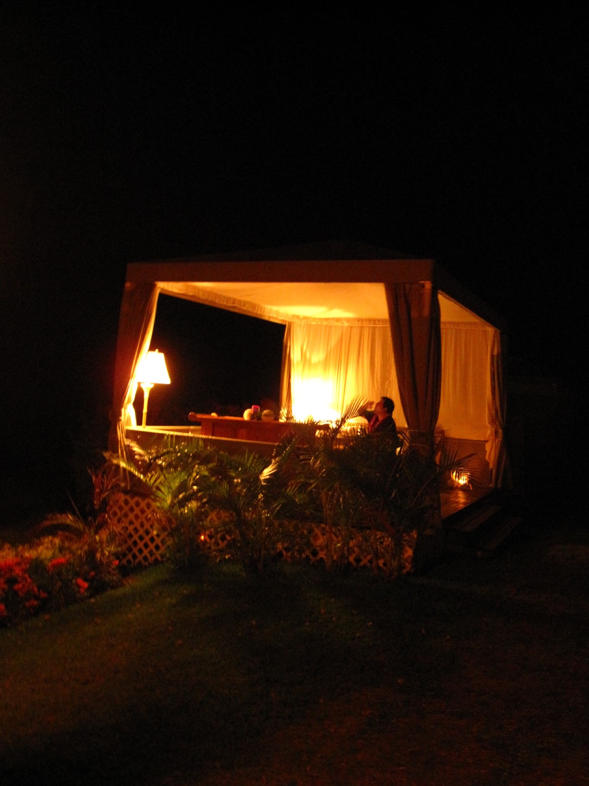 Hawaii_romantic_dinner_Lanai