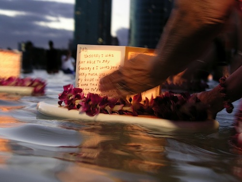 lantern_floating_hawaii_oahu_honolulu_annual