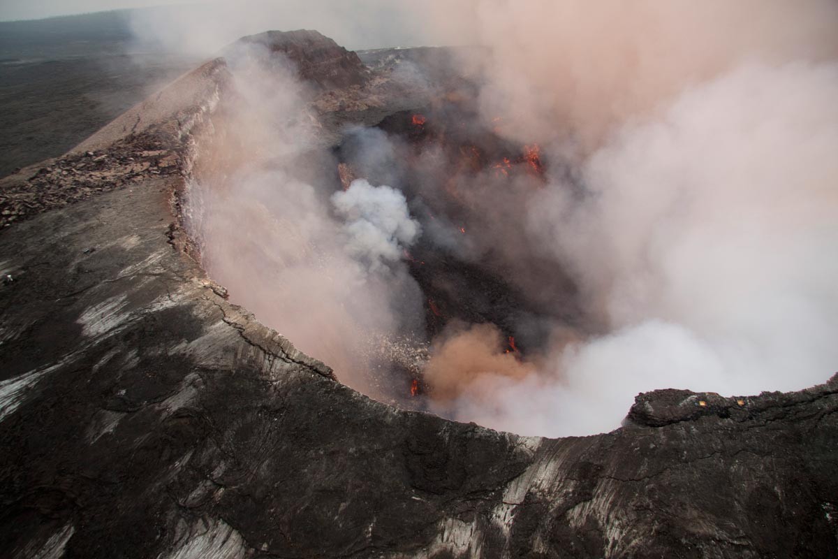 new_lava_vent_opens_at_Kilauea_volcano new_lava_vent_opens_at_Kilauea_volcano