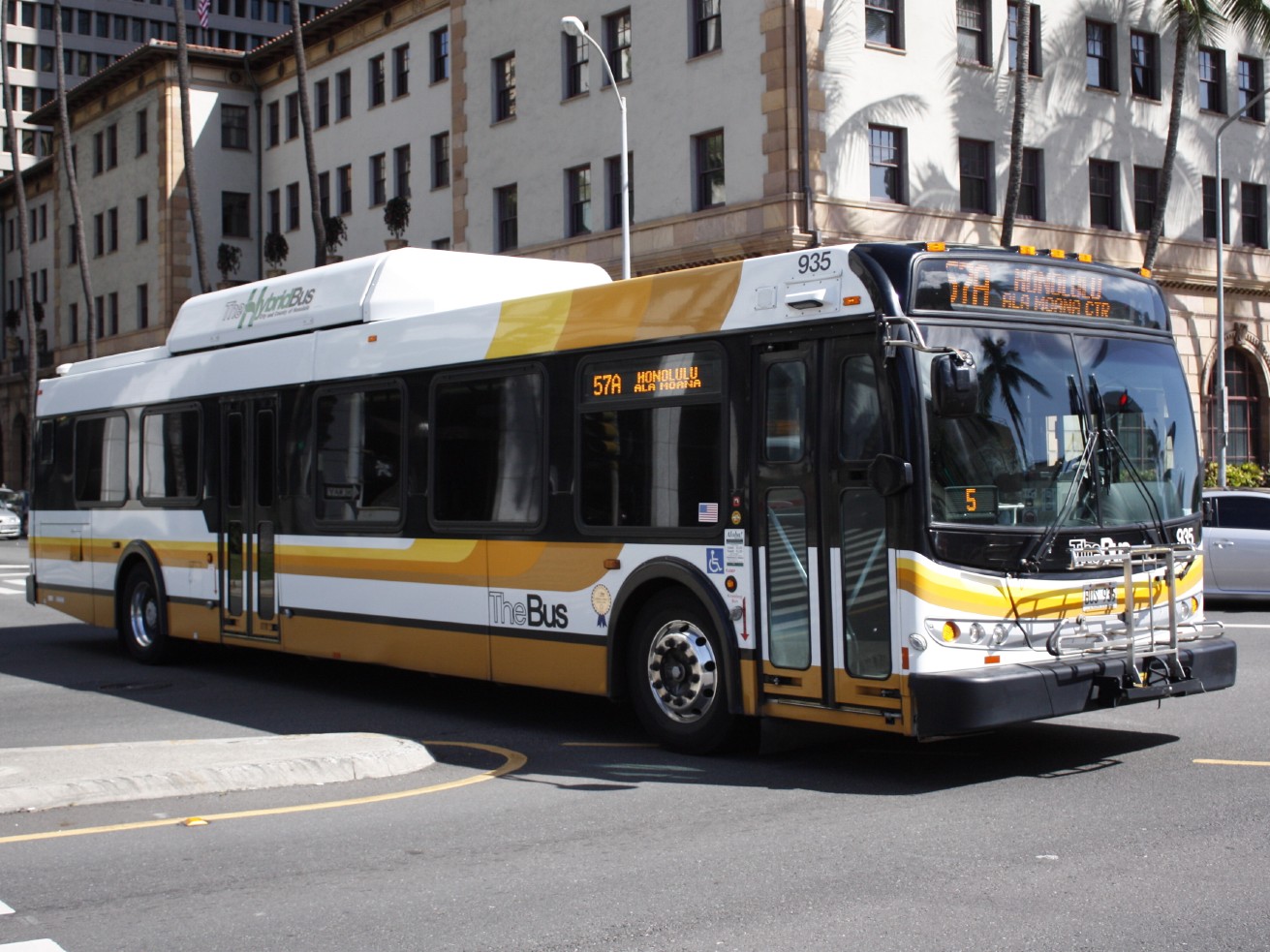 happy_birthday_the_bus_Oahu
