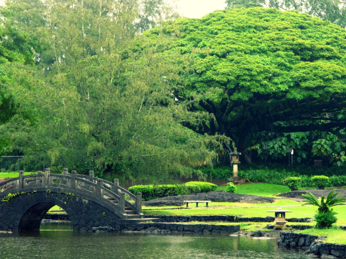 queen liliuokalani gardens