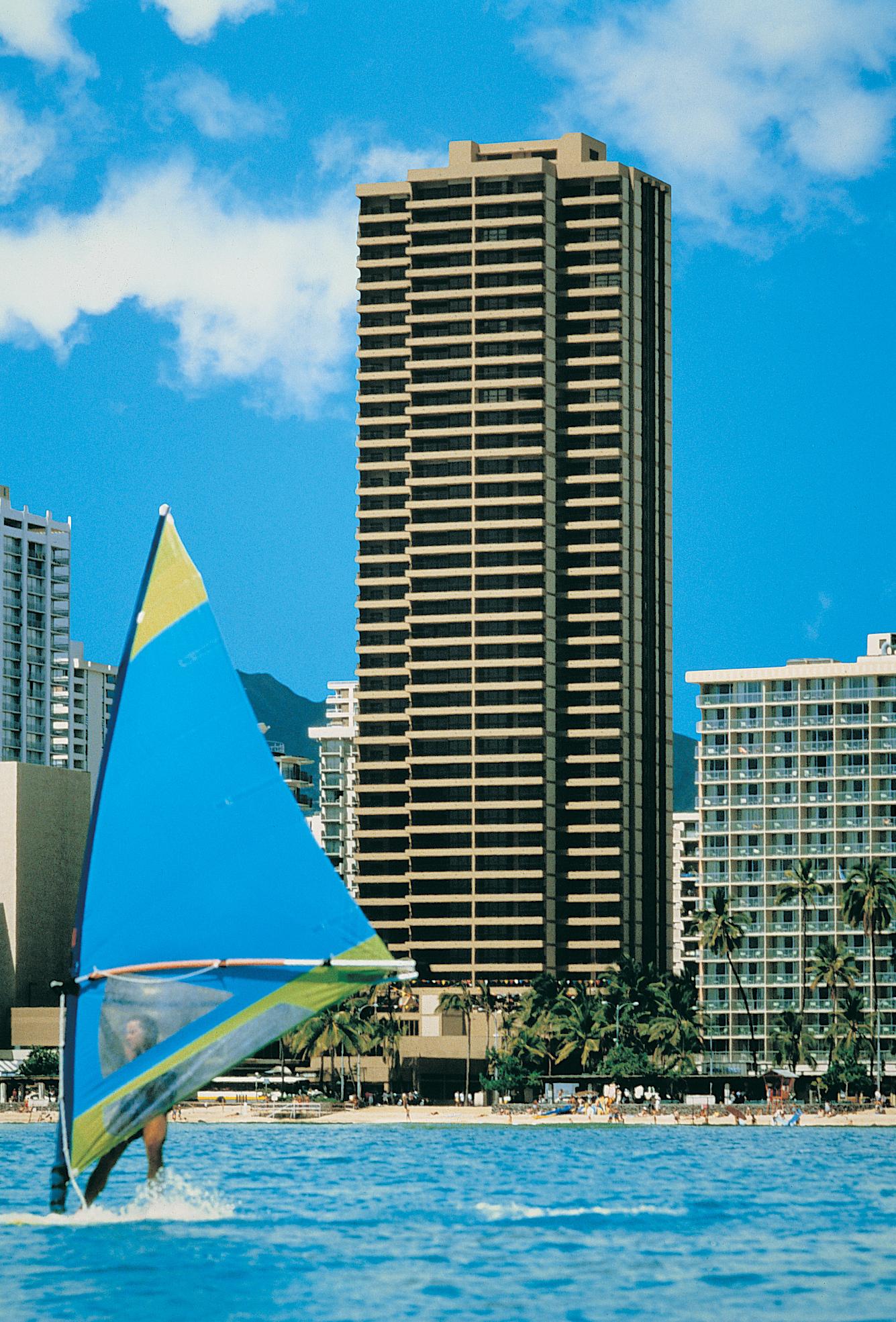 Aston_returns_Hawaii_brings_deals
