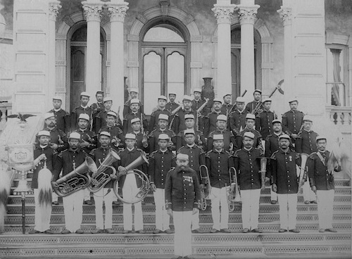 Hawaii_Honolulu_Royal_Hawaiian_Band_Iolani_Palace