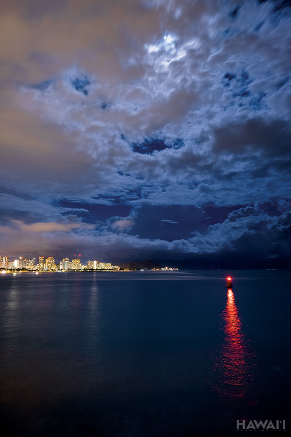 honolulu-at-night