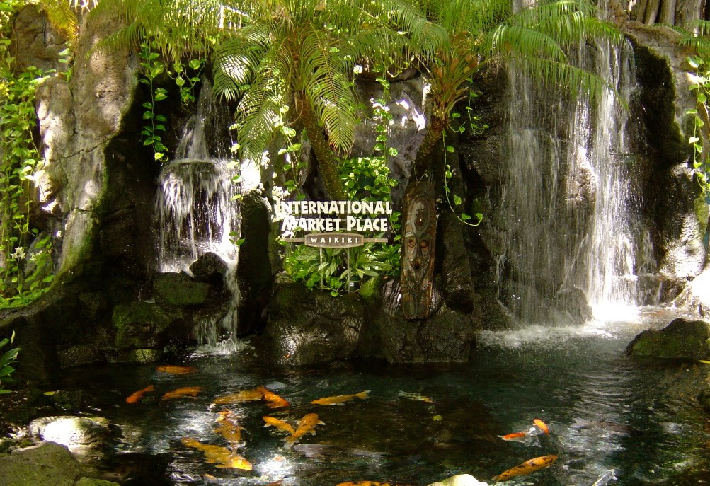 Waikiki_International_Market_Place_Update_05282010