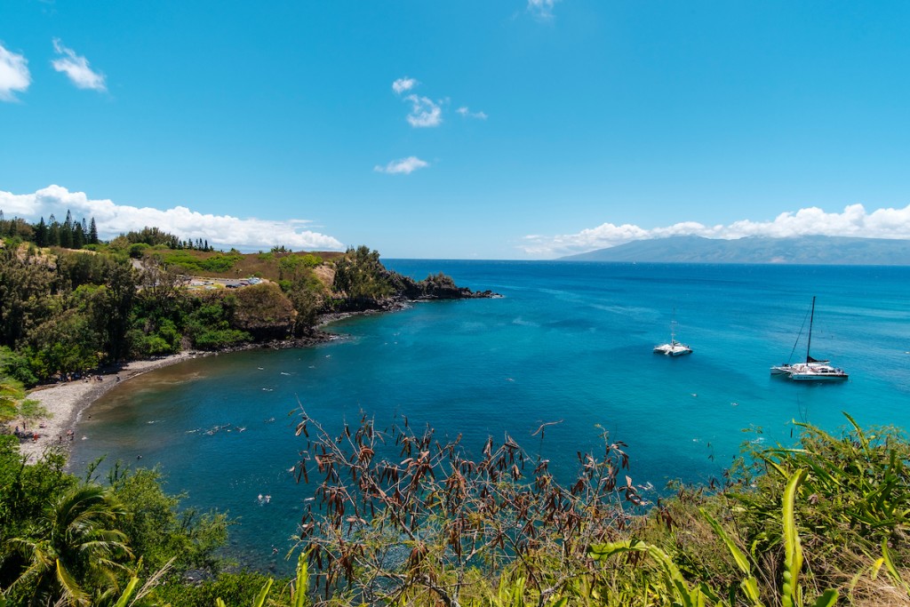 Him2106 Ay Maui 237
