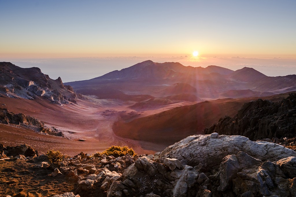 Haleakala_Crater_Maui_Sunrise_best-national-park-RCA-2022-all-islands