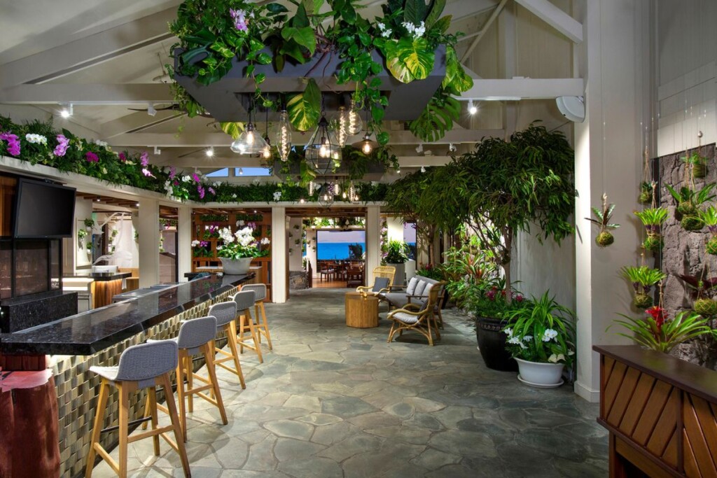 Banyon Tree Ritz Carlton