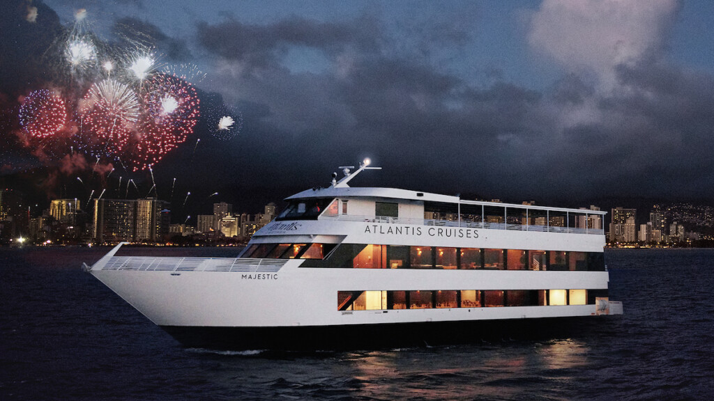 202407235 Fireworks Oahu Sb Atlantis Cruise